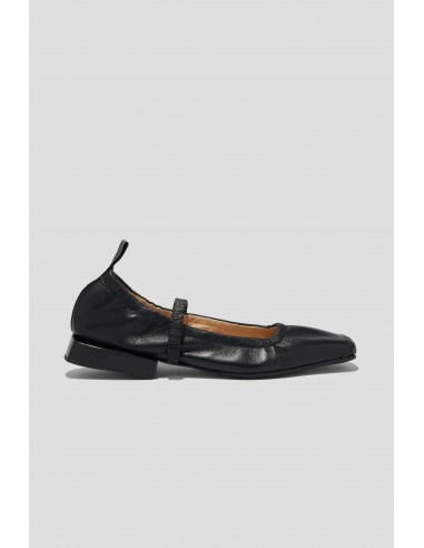 Simona Mary Jane Flat in Black ouvre sa boutique