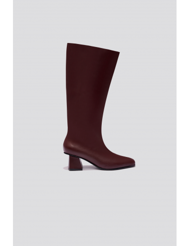 Caro Boot in Plum en linge