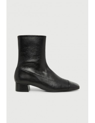 Laurie Ankle Boot in Black Metallic Leather les ligaments