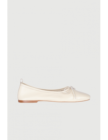 Sienna Ballet Flats in Ivory Leather des créatures d'habitude